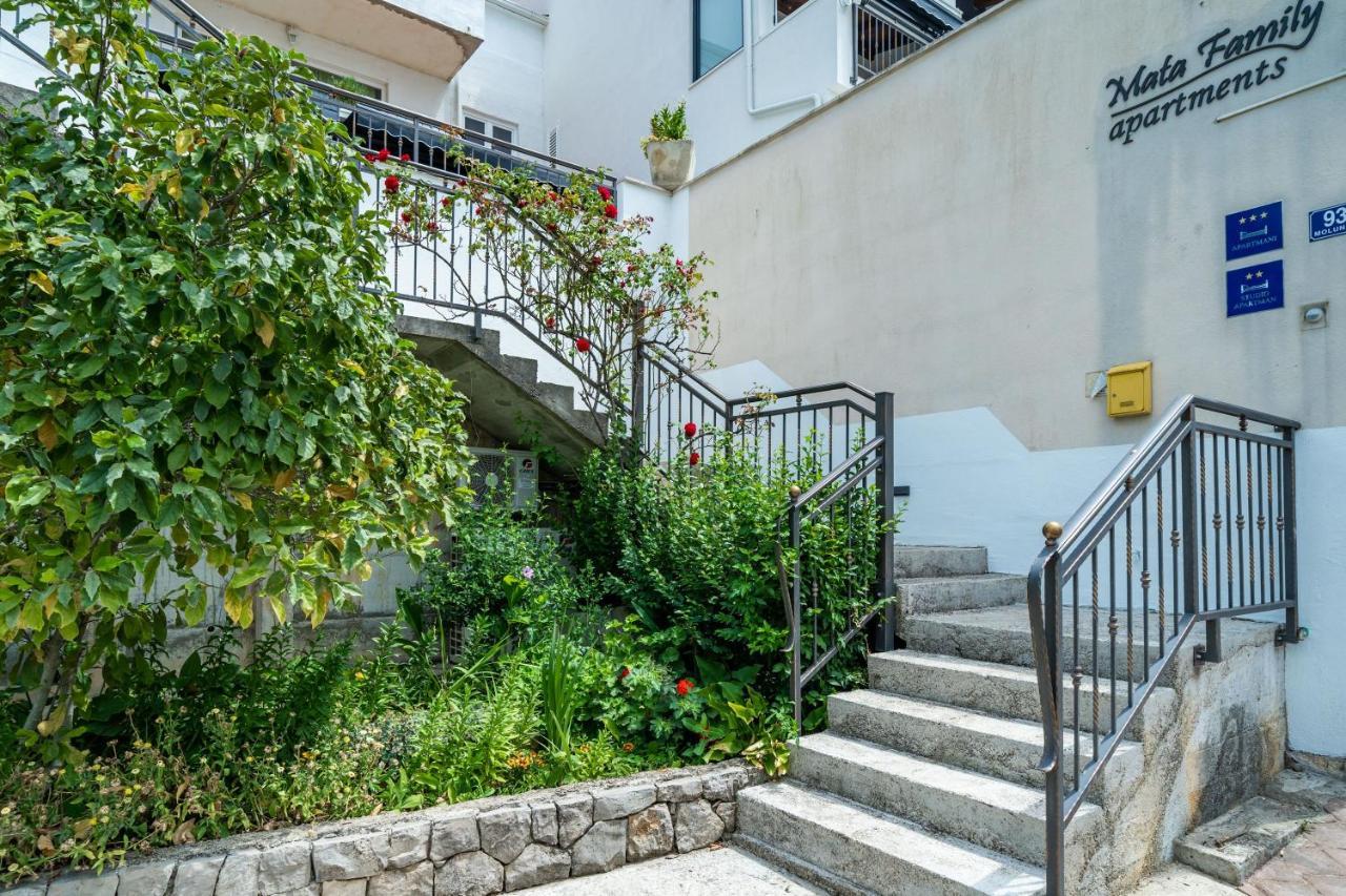 Hidden Gem Apartment Молунат Екстер'єр фото