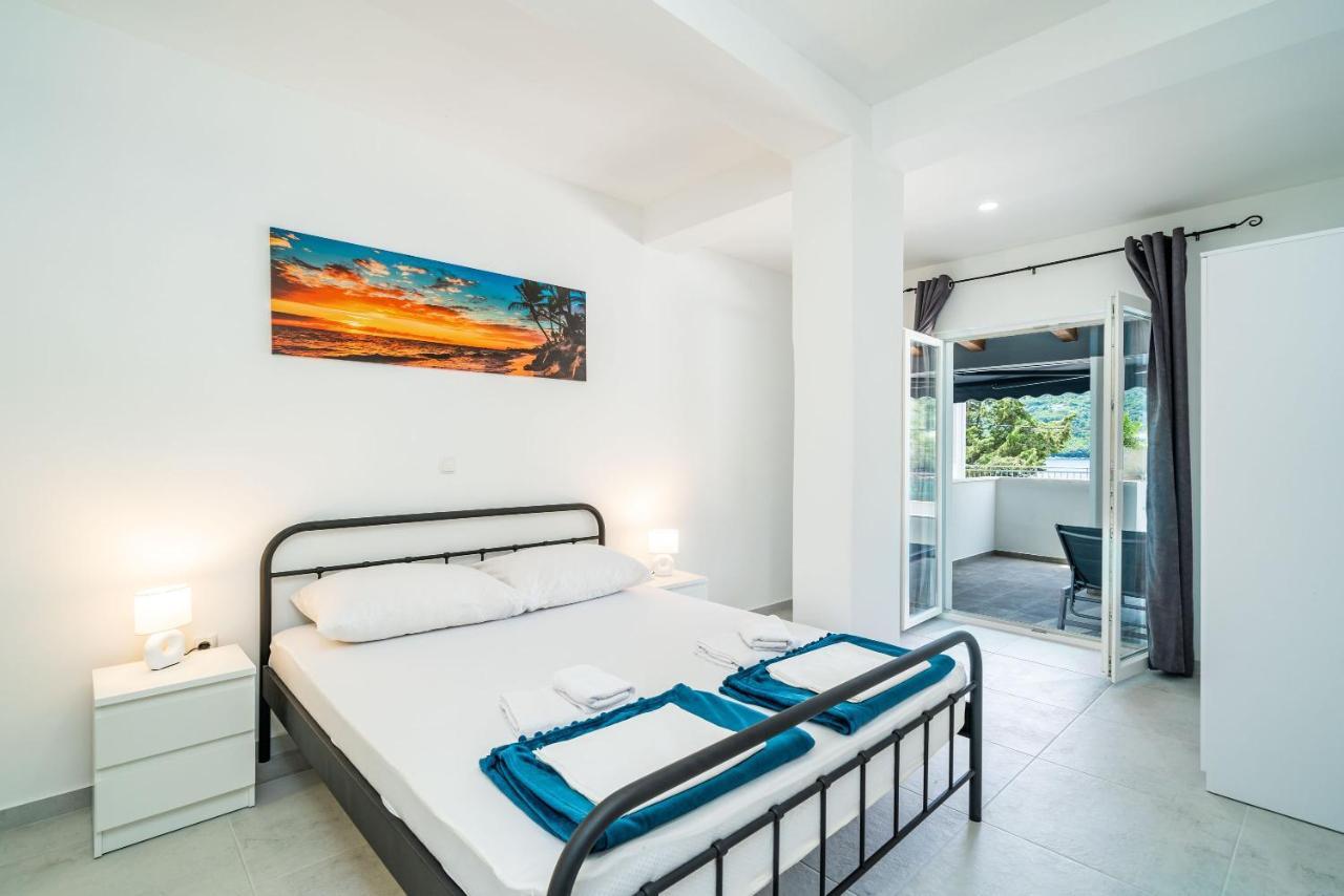 Hidden Gem Apartment Молунат Екстер'єр фото