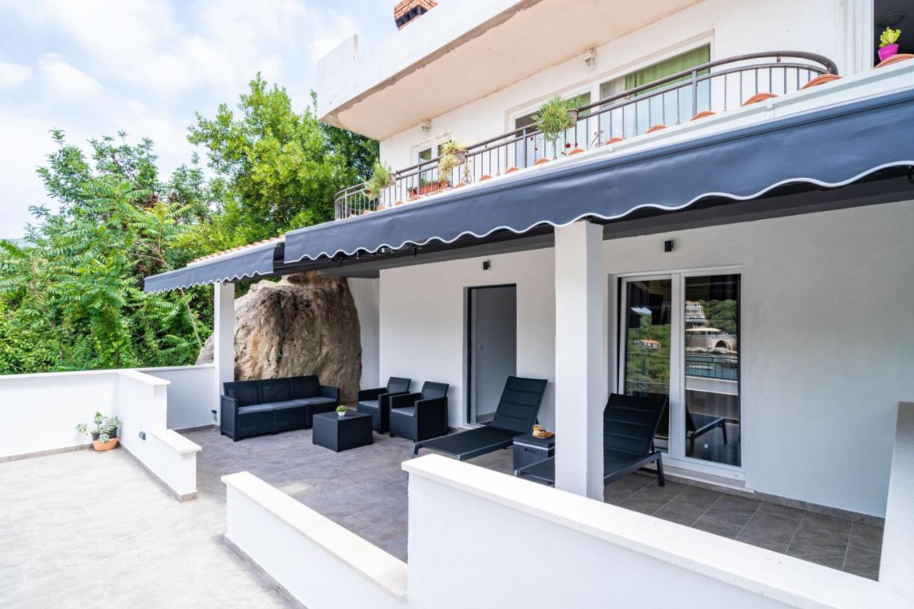 Hidden Gem Apartment Молунат Екстер'єр фото