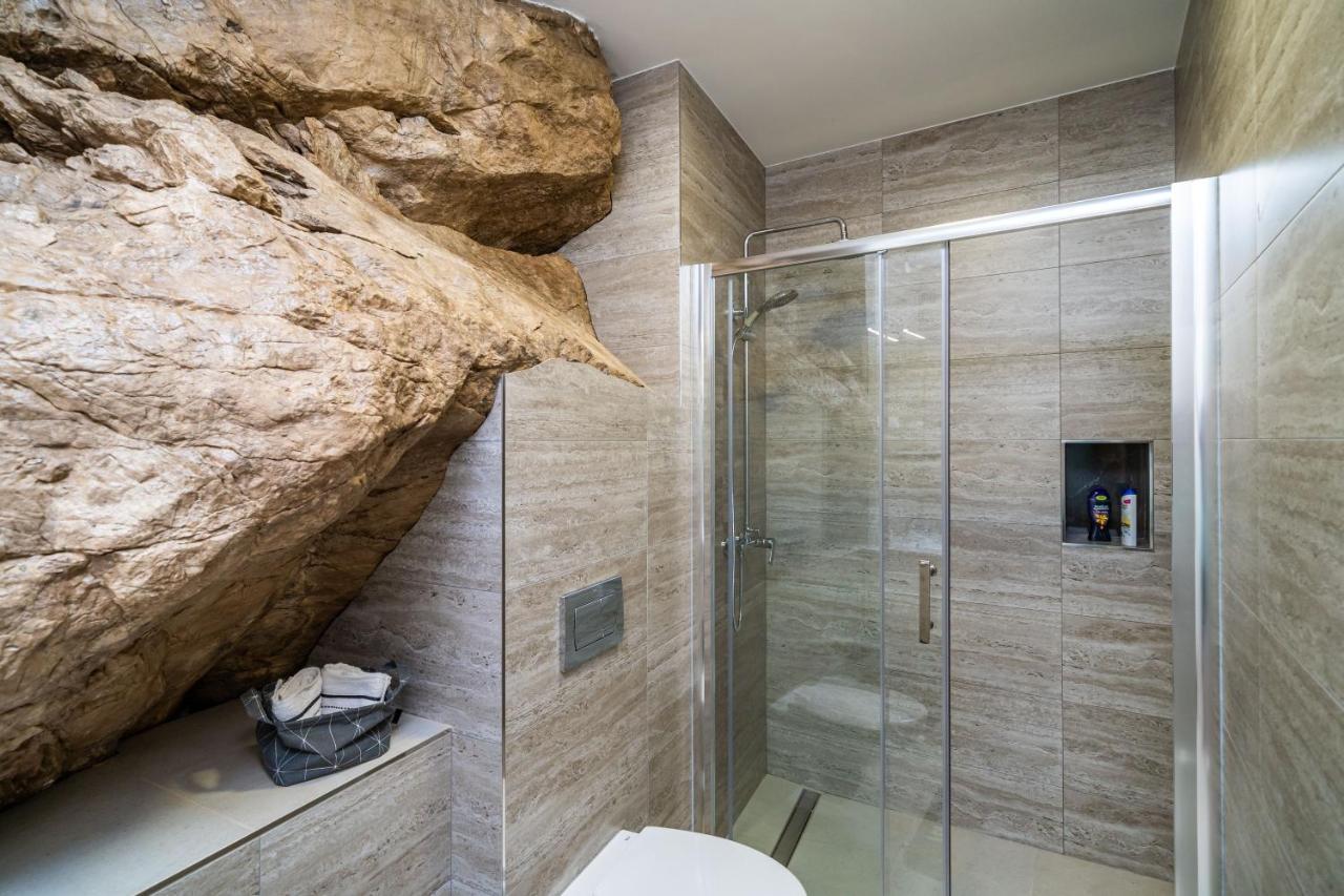 Hidden Gem Apartment Молунат Екстер'єр фото